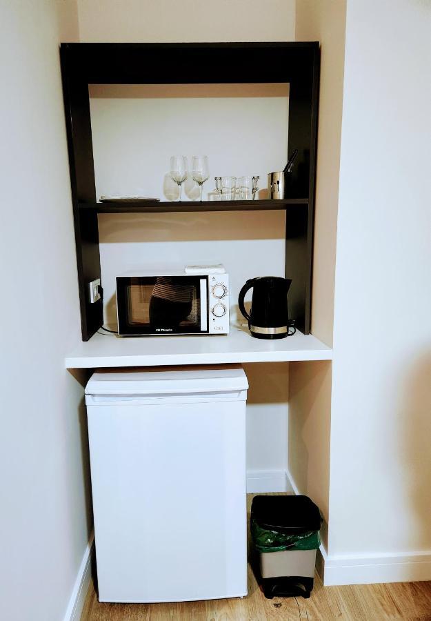Estudio Con Terraza Badalona Hotell Exteriör bild