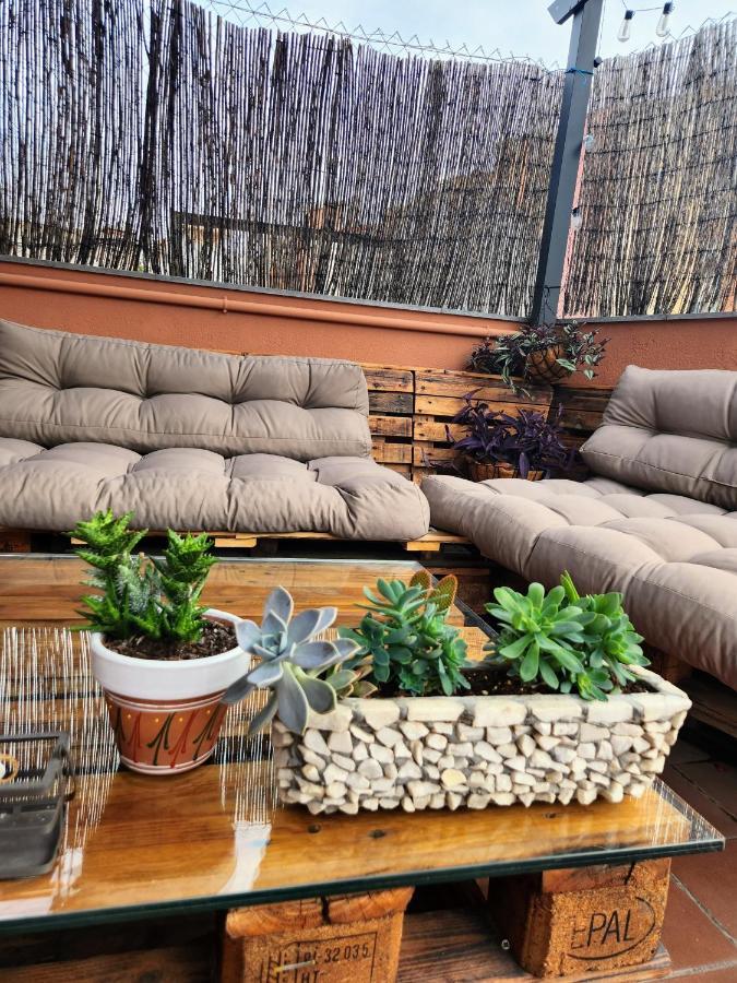 Estudio Con Terraza Badalona Hotell Exteriör bild